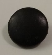 Knapp 23 mm Ø svart. skinn