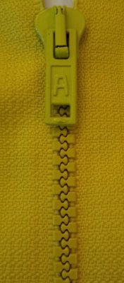 Dragkedja gul 15 cm