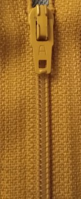 Dragkedja gul 20 cm ej delbar, 4 mm A