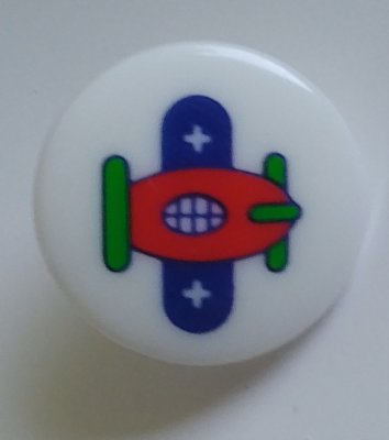 Knapp 16 mm Ø Flygplan, Vit - Blå - Grön - Röd